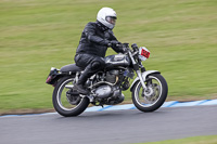 Vintage-motorcycle-club;eventdigitalimages;mallory-park;mallory-park-trackday-photographs;no-limits-trackdays;peter-wileman-photography;trackday-digital-images;trackday-photos;vmcc-festival-1000-bikes-photographs